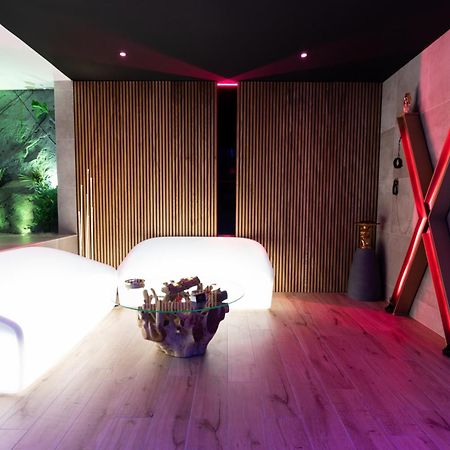 Les Secrets Rooms - Bonneval - Love Room - Spa Et Hammam Privatif Exteriör bild